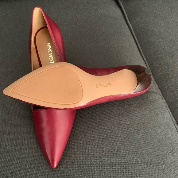 Shoes - Picture 3 of 3